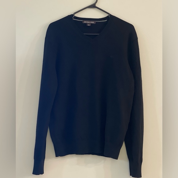 Michael Kors Black V-Neck Sweater (stitched MK logo) - Picture 5 of 5